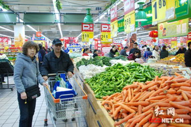 春节临近湖南消费市场购销活跃 价格基本稳定
